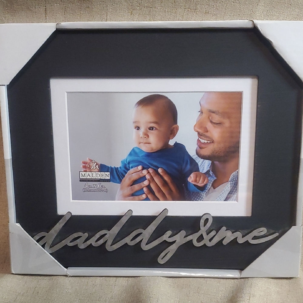 Malden Black Frame with Silver 'Daddy & Me' Design